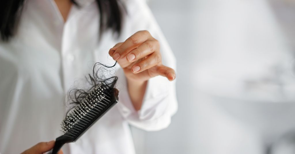 4 raisons pour lesquelles vos cheveux ne poussent plus